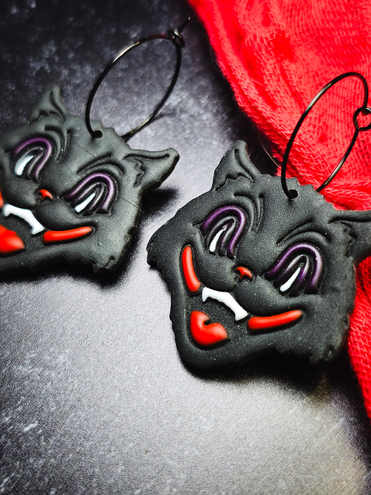 Black Cat's