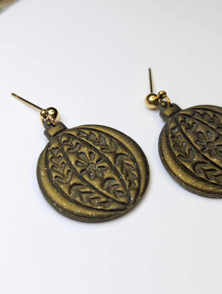 Dark Gold Bauble